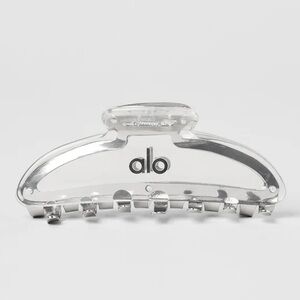 NWTS Alo Acrylic Illusion Claw Clip